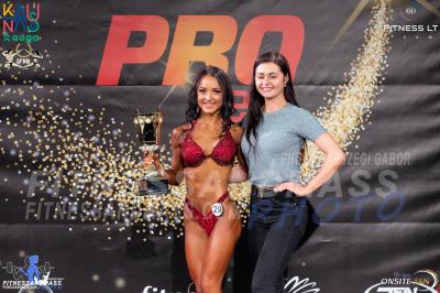 Women's Bikini Fitness Overall