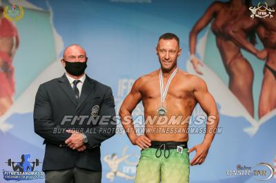 Masters Men's Physique