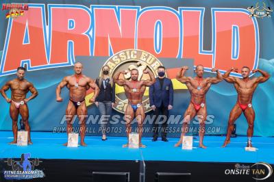 Master Men's Bodybuilding age 40 -44 yrs open